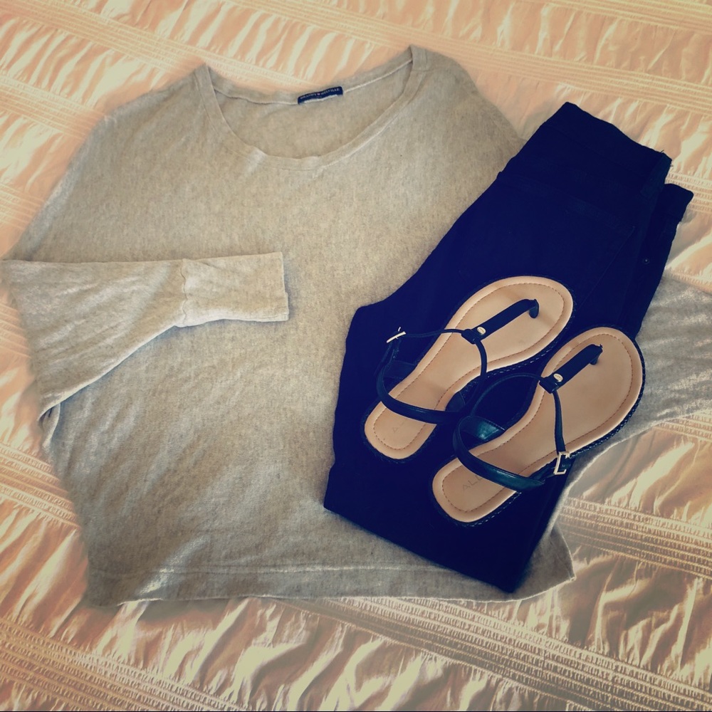 Brandy Melville Sweater Top